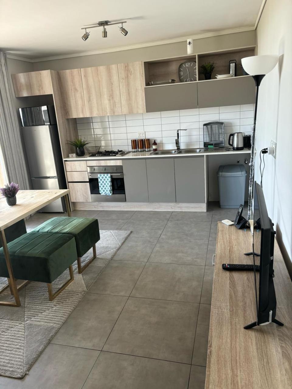 Stylish Near Canal Walk Mall In Century City Cape Town